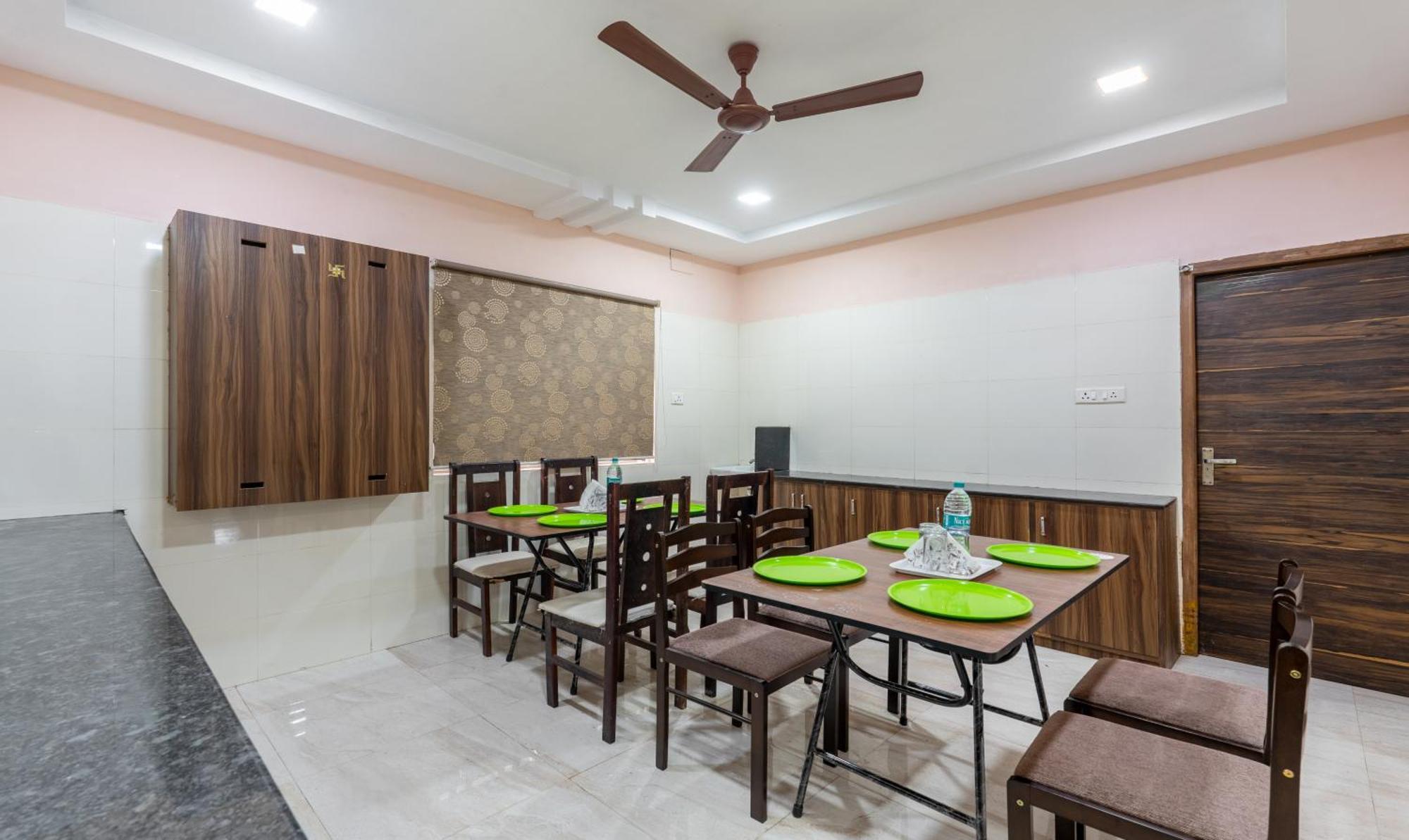 Treebo Eco Stay T Nagar チェンナイ エクステリア 写真